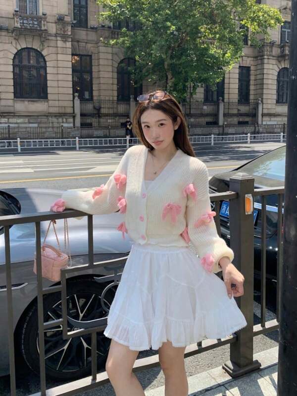 2025 Nova Chegada Bonito Menina Solto Laço 3D Decote em V Manga Longa Cropped Camisola de Malha Cardigan Para Mulheres