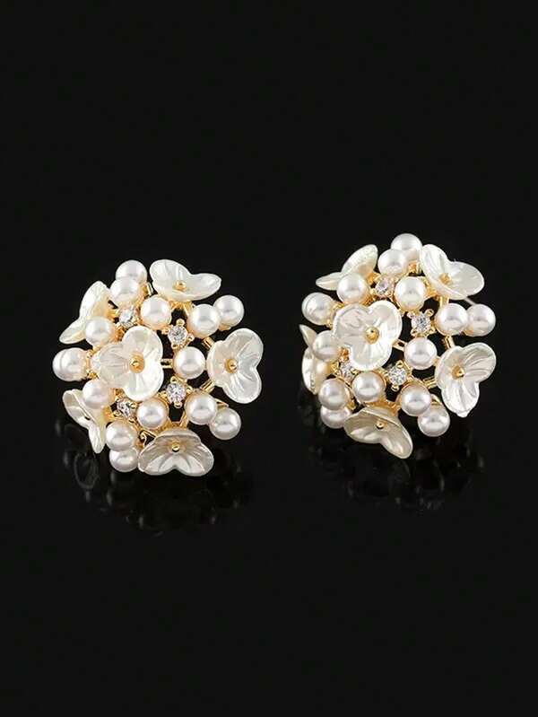 Pearl Flower Retro Earrings, Fashionable Earrings With High-End Feeling