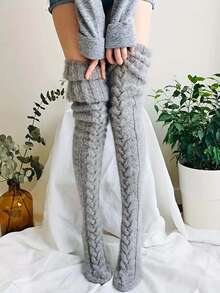 1 pieza Calcetines por encima de la rodilla de unicolor para otoño e invierno, gruesos y cálidos, súper cómodos, con diseño de felpa, calcetines con un fuerte envolvente, adecuados para salidas diarias y ocio en el hogar. Regalos para padres y otros familiares y amigos en Halloween.