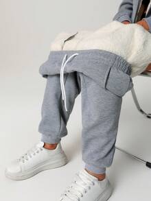 平台精选 - 冬季女士户外休闲运动跑步裤，面料柔软舒适，适合户外慢跑、探险、露营，一条裤子可穿整个冬天，抓绒材质。