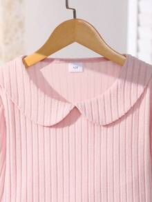 女童粉色 T 恤和网眼裙套装，秋冬，简约优雅彼得潘领长袖针织上衣 + 松紧腰褶皱网眼长裙，甜美两件套，搭配链条肩带针织斜挎包 - 粉色 - 查看 3