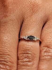 1PC Luxurious Womens Rings Sparkling Elegant Black Rings For Women Engagement Wedding Band Promiss Ring Merry Christmas Halloween Valentine's Day Anniversary Gift For Her Gorgeous Jewelry Ring - 黑色 - 查看 2