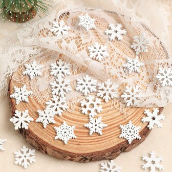 50pcs/Set 2cm White Wooden Snowflakes, Handmade DIY Christmas Decorative Wood Slices, Christmas Tree Small Hanging Ornaments Gift Box Christmas Decorations Winter Room Decor Christmas Decorations Home Christmas Gifts Christmas Decor