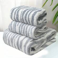 Soft Bath Towels Sets Of 3 Absorbent Hand Towels Black Zebra Strips Print Towels For Bathroom Gym Bath Sheets (Black And White,1 Bath Towel, 2Hand Towel)Halloween - 灰色和白色 - 查看 10