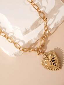 1 Piece Of Retro Simple Heart-Shaped Openable Sunflower Pendant Necklace, Classic OT Handmade Chain Fashionable Women's Exquisite Fashion Jewelry Metal Necklace Suitable For Daily Wear, Valentine's Day, Party, Gift Giving, Christmas, Back To School Season, Thanksgiving, New Year, New Year's Eve - Multicolor - View 3