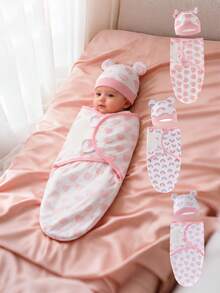 一套柔软纯棉新生儿襁褓毯，男女宝宝均适用，易于使用和包裹，适合0-3个月的婴儿，适合作为各种场合的礼物，是新生儿必备用品的理想之选。