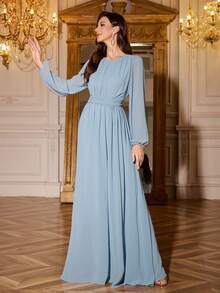 Volly Toych 淡蓝色优雅长袖雪纺伴娘礼服，无衬里袖子，胸部褶皱圆领设计，适合特殊场合，是秋季活动的完美之选。 - 霧霾藍 - 查看 5