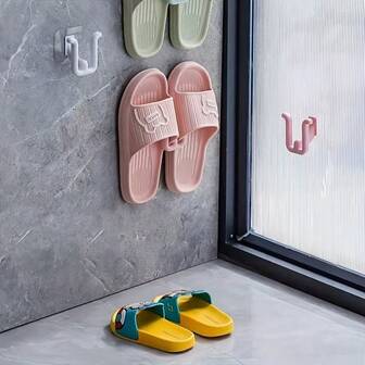 5 piezas Ganchos autoadhesivos para pantuflas, diseño montado en la pared de plástico - Sin perforación, sin fuente de alimentación - Adecuado para baño, cocina, dormitorio y talla grande escenarios - Función de almacenamiento práctico y decorativo - Ideal para inquilinos y nuevos propietarios de viviendas que no quieren dejar marcas - Ayuda a organizar las pantuflas, mantenerlas secas y ventiladas para reducir el olor - Una opción conveniente y práctica para mejorar la eficiencia del almacenamiento en el hogar