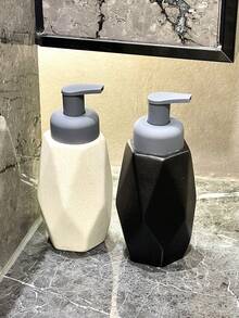 Dispensador de jabón cerámico geométrico, negro o blanco mate, diseño minimalista moderno, cabezal de bomba, adecuado para jabón de manos, jabón de platos, champú, loción corporal, uso en baño de hotel/hogar, botella vacía de alta gama rellenable
