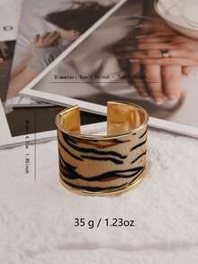 Fashionable Luxury Open Bangle Bracelet For Women