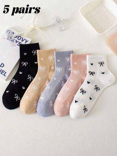 Conjunto de 5 pares de meias casuais com laço e coração, em estilos variados, respiráveis e versáteis.