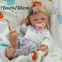 Adorável Boneca Reborn de Corpo Inteiro Realista de 12 Polegadas (30 cm) em Silicone Macio, Pode Ser Esticada, Banhada e Vestida, Preferível como Presente de Aniversário, Natal, Halloween e Coleção para Crianças de 3+ Anos
