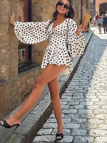 Vintage Polka Dot Mini Dress - Black & White Swing Dress With Lantern Sleeves & V-Neck, Retro Sweetheart Dress For Vacations & Parties - 黑與白 - 查看 7