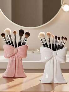 قاعدة قلم بشكل فراشة جميلة - منظم لفرش المكياج والمستلزمات المكتبية، تخزين أنيق لفرش المكياج، مناسب للفتيات والطلاب والنساء، تصميم ديكوري إبداعي، مناسب أيضًا للعطلات والشاطئ والحمام والغرفة، سعة كبيرة - متعدد الألوان - مشاهدة 23