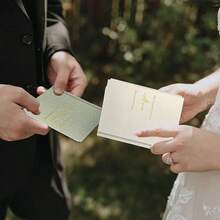 Vow Books His And Hers Set Of 2 Canvas Linen Wedding Vow Books Husband And Wife Hard Cover Vow Books Engagement GiftsXZ - HW - Beige - XZ-HW-Sage - 查看 8