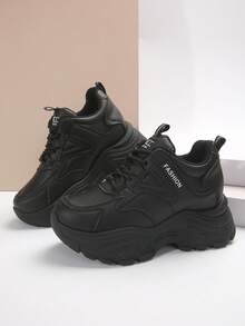 新款百搭休闲女鞋，时尚系带黑色女士厚底坡跟运动鞋 - 黑與白 - 查看 10