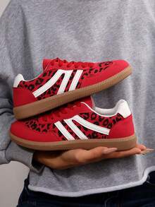 Women's Casual Sneakers, Retro Flat Belt Buckle Design, Low-Top Lace-Up Trainers, Suitable For Daily Wear, All Seasons - Red - View 1