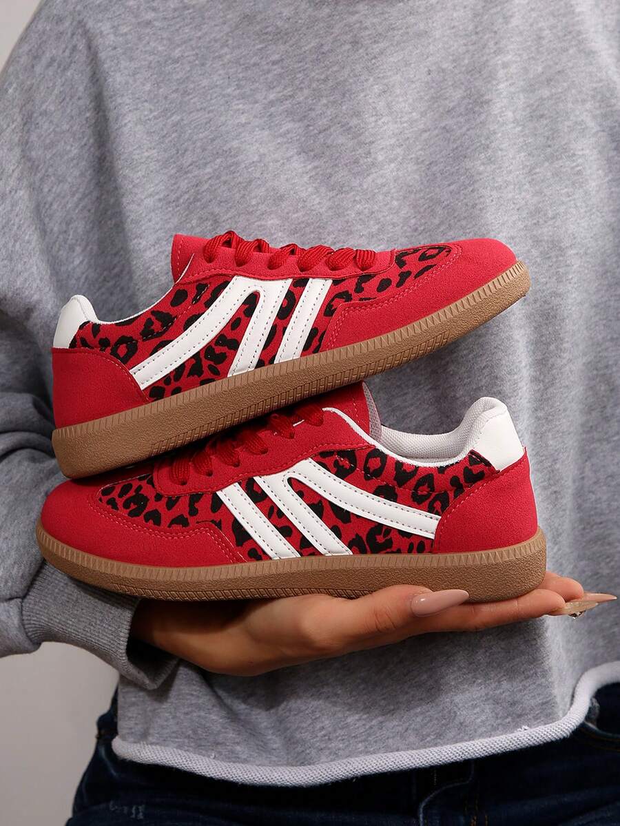 Women's Casual Sneakers, Retro Flat Belt Buckle Design, Low-Top Lace-Up Trainers, Suitable For Daily Wear, All Seasons - Red - View 1