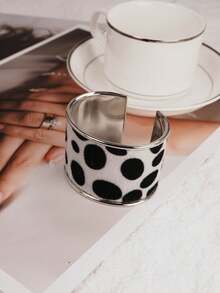 Fashionable Luxury Women's Open Bangle Bracelet