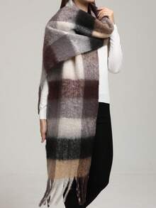 1pc Men's Solid Color Thick Warm Scarf, Fashionable Tassel Design Versatile Shawl, Suitable For Daily Warmth And Outfits, Autumn/Winter Season