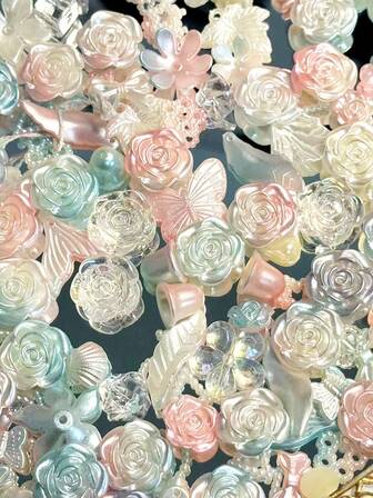 Accesorios DIY de acrílico, estuches de teléfono con pegamento crema, pasadores para el cabello, materiales de accesorios decorativos, accesorios barrocos, pendientes hechos a mano DIY, tocados, zapatos, accesorios de ropa. Este producto se utiliza ampliamente en decoración, colgantes