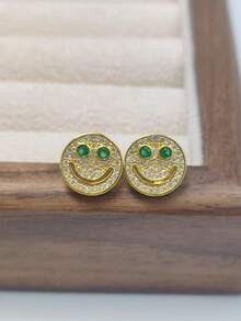 2 Peças Brincos de Botão com Rosto Sorridente Redondo Incrustado de Zircônia Cúbica e Cobre, Jóia de Estilo Elegante e Divertido, Adequada para Combinação Diária para Adicionar um Toque Vivo e Refinado.