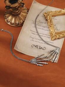 1Pc Gothic Silvery Color Metal Skeleton Hand Pendant Choker Necklace For Women Me N Halloween Accessory