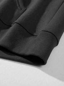 男士休闲时尚街头连帽衫，字母印花，袋鼠口袋，抽绳设计，舒适抓绒内衬，秋冬款