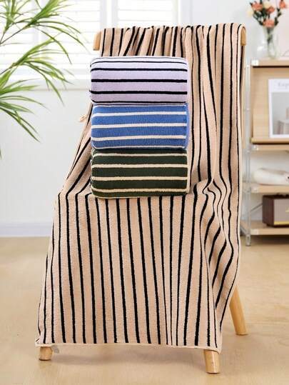 1pc Coral Fleece Dark Striped Bath Towel, Super Soft, Absorbent, Skin-Friendly, Ideal For Bathroom, Gym, Hotel, Beach Vacation, Daily Essential, Perfect Gift For All Shower Towels For Beauty Salon, Hotel Sports,Home Essentials, Towel, Skin Care Bath Towel Sheet