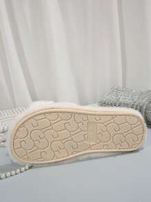 Women's Fashion Flat Slippers For Autumn/Winter Home Wear - White - View 6