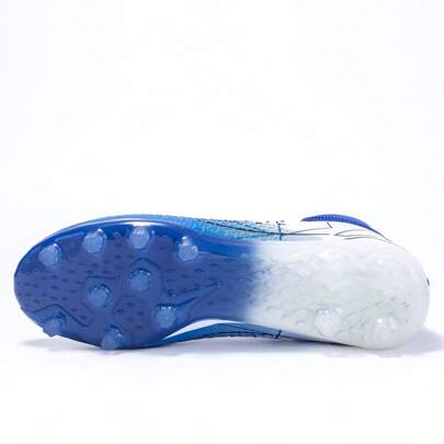 男女款足球鞋，高帮尖头，适合户外草坪和室内，专业训练鞋，带防滑钉