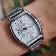 Elegant And Exquisite Women's Square Quartz Watch - 銀色 - 查看 3