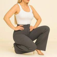Pantalón de Vestir con Pinzas en cintura (ACAMPANADO) - Gris - Ver 2