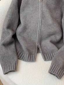 加大码连帽罗纹针织开衫，长袖落肩常规长度拉链灰色针织外套，秋冬季休闲简约毛衣