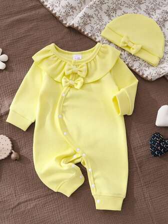 Mjuk och andningsbar jumpsuit för babyflicka, rosa, rund halsringning, långärmad, volangkant, dubbel rosettdekoration, enkelknäppt design, året runt