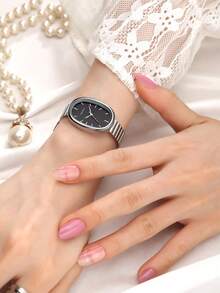 1pc Women Minimalist Stainless Steel Band Quartz Watch, Versatile And Stylish For Everyday Wear - Silver - View 5