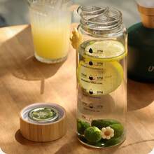 APPKER 1 Garrafa de água esportiva para atividades ao ar livre de 700 ml/23,6 oz, copo de vidro de grande capacidade com tampa com marcador de tempo, perfeita para leite, suco e água, ideal para exercícios, viagens e uso diário, presente de aniversário estiloso para entusiastas da saúde