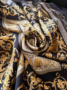 1条90厘米宽黑色金巴洛克印花缎面方巾，大号头巾，适合嘻哈、街头服饰，是生日、节日、派对、旅行、街头时尚的理想礼物 - 彩色 - 查看 4