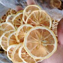 1 包 90克/120克/150克/180克/210克 人造装饰皂制作套装，包含干花、香料、柠檬干片、工艺装饰品，适用于 DIY 手工蜡烛、香皂、家居装饰，也适用于客厅、卧室、办公室、咖啡厅、各种节日和派对装饰。