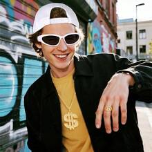 4Pcs Hip Hop Costume Set 80s 90s Rapper Hat Chain Ring Men Women Halloween Party Outfit Multi Color Comfortable Stylish