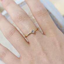 1 pieza Anillo de diseño de piedra redonda minimalista de plata de ley 925, con circonita cúbica brillante, joyería elegante y de alta calidad para mujeres, adecuado para bodas y compromisos