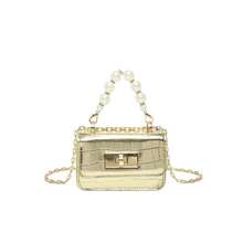 Borsa a tracolla quadrata piccola con catena e tracolla ascellare,  primavera 2025, modello coccodrillo, stile retrò europeo e americano.