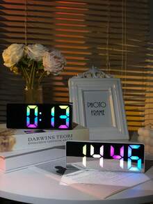 LED Digital Display Alarm Clock - Large Adjustable Screen With Ambient Light Sensor - Built-In Thermometer & Hygrometer - Perfect Gift For Bedroom, Office & Tech Lovers - Multifunctional Alarm Clock, Clock, Alarm Clock - US A Type Plug(110-127V) - View 4
