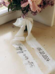 1 Piece Of Bridal Bouquet Custom Ribbon, Custom Text Packaging, White Wedding Decoration Ribbon, Personalized Wedding Belt, Wedding Gift, Bridal Souvenir, Letter Ribbon For Wedding Decoration, Suitable For Weddings, Parties And Churches, Elegant And Romantic Artificial Rose Party Decorations And Photography Props, Best Gift, Wedding Decoration, Home Decoration, Room Decoration, Party Favors, Birthday, Graduation Ceremony, Birthday Decoration, Bachelorette Party