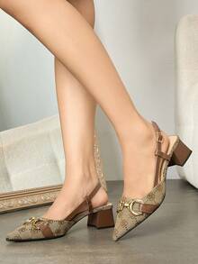 Zapatos de tacón alto con hebilla de metal y puntera puntiaguda, de estilo elegante y fashionable, cómodos para caminar, citas, exteriores, fiestas, bodas y como regalo de cumpleaños. Tacones altos en color caqui y marrón.