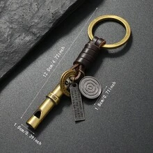 2025 Silbato de latón vintage con envoltorio de cuero - Llavero hecho a mano con estilo retro, regalo para hombres y mujeres, llavero de supervivencia al aire libre, accesorio de uso diario único, artesanía de metal de alta calidad, accesorio EDC imprescindible, decoración de llave con estilo retro para llaves de coche y bolsos, regalo perfecto para amigos y familiares en Navidad