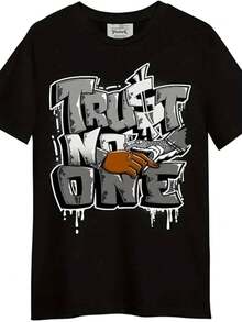 Camiseta de algodón con cuello redondo y gráfico "Trust No One" - Unisex, para todas las estaciones, lavable a máquina, negra con impresión blanca y gris, ajuste regular, ropa casual para hombres y mujeres - Negro - Ver 1