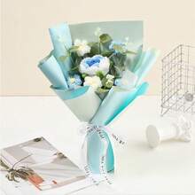 Ramo de flores de ganchillo Flor de punto Decoración del hogar Regalo del día de la madre Flores artificiales para el cumpleaños del día - Azul - Ver 1