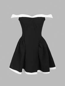 ii Vestido corto elegante de mujer con bloqueo de color y hombros descubiertos