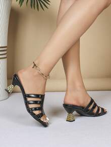 Sandálias de Salto Alto Aberta Preta Moda Feminina - Salto Fino Dourado de Bico Quadrado Vazado - Sandálias Elegantes para Vestido Adequadas para Uso Diário, Festa e Ocasiões à Noite - Preto - Visão 12